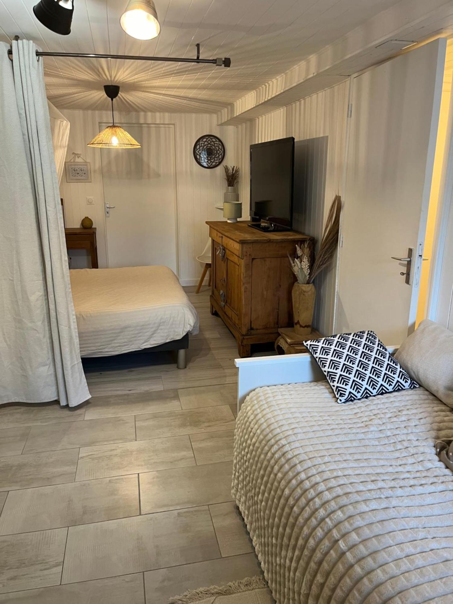 Logement Icare 5Km De Crolles, Soitec , St Lumbin Ngoại thất bức ảnh